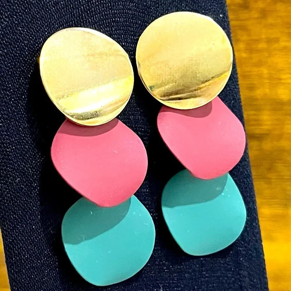 3 Circle Colored Dangling Earrings - Picture 3 of 4